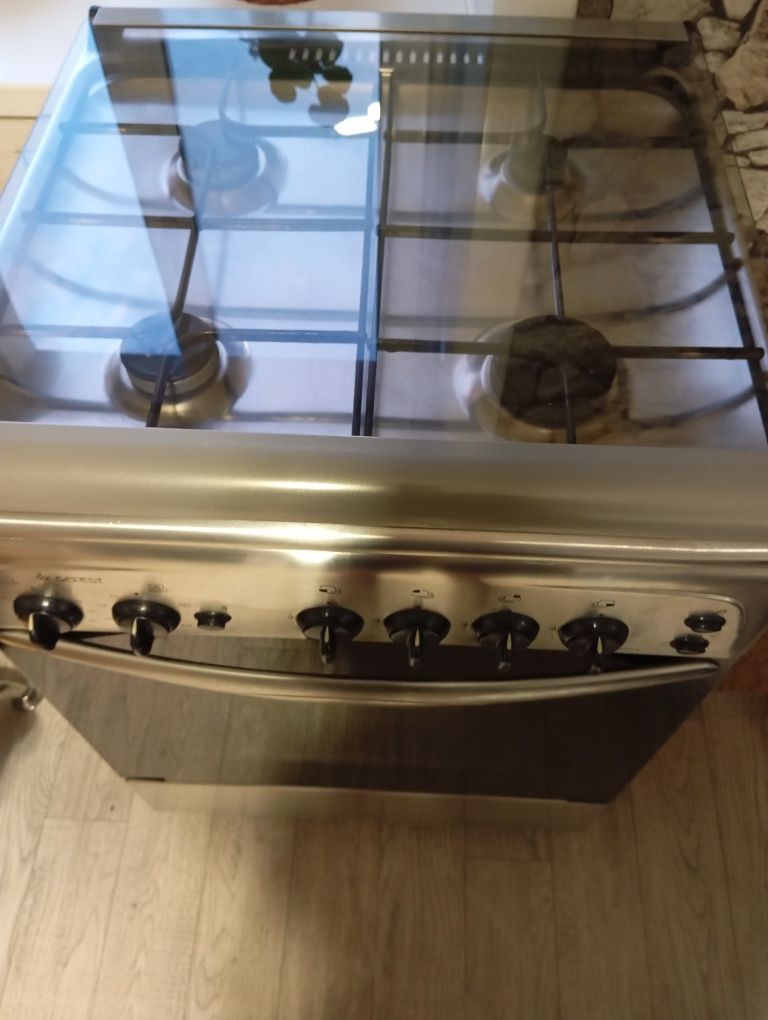 Продам газплиту Гефест