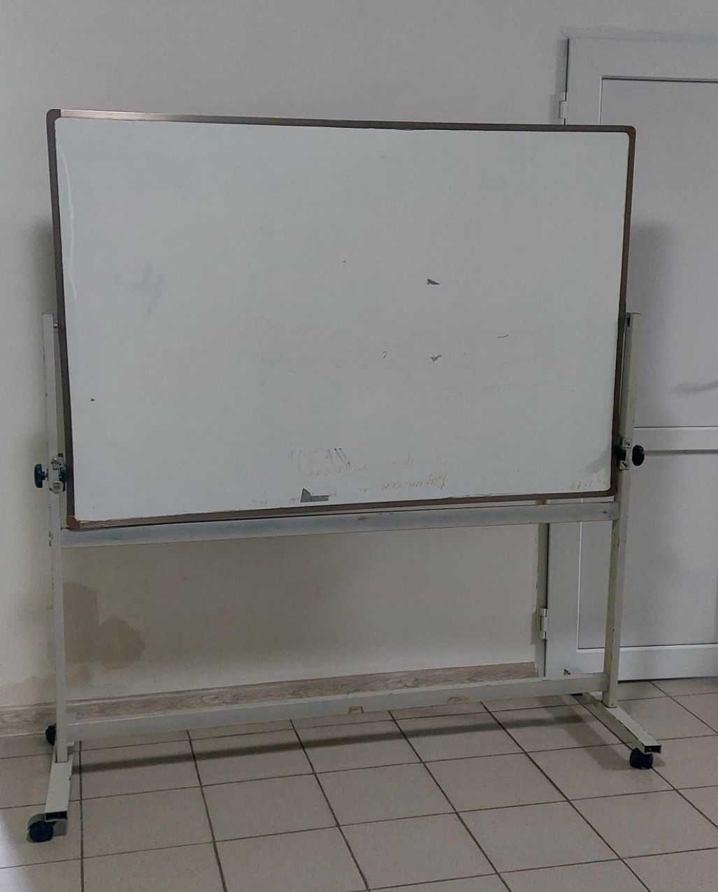 Продам меловая/маркерная/магнитная доска, стол для творчества