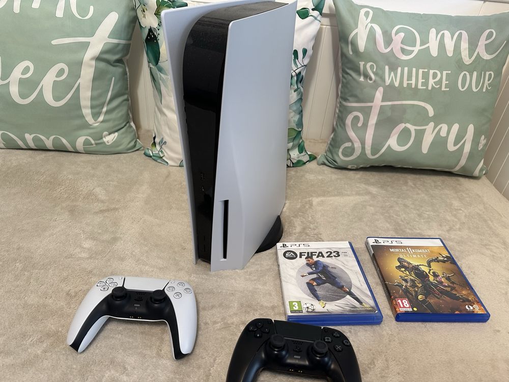 Продам playstation 5 в идеальном состояние полный комплект!