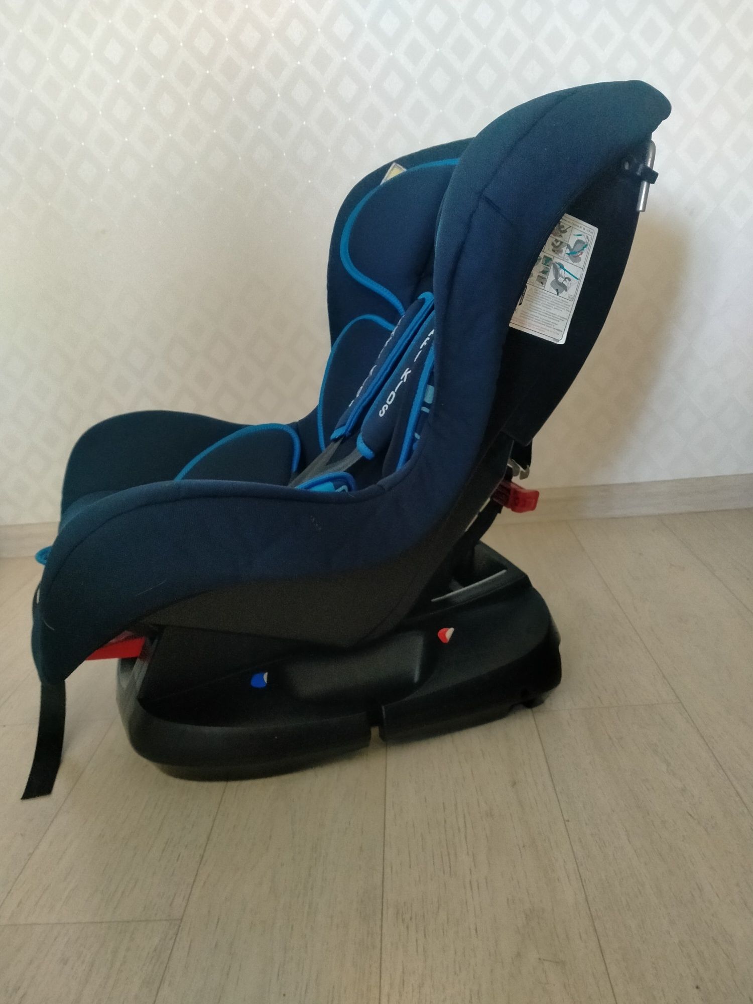 Автокресло Kari kids