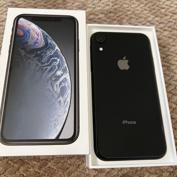 IPhone XR 64ГБ в хорошем состоянии