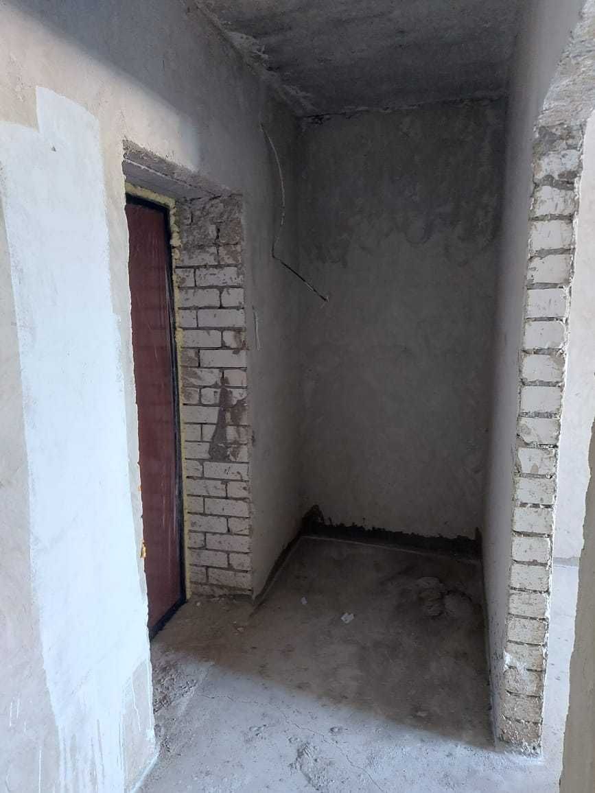 Продам 1 комн. квартиру в Уральске в черновом варианте