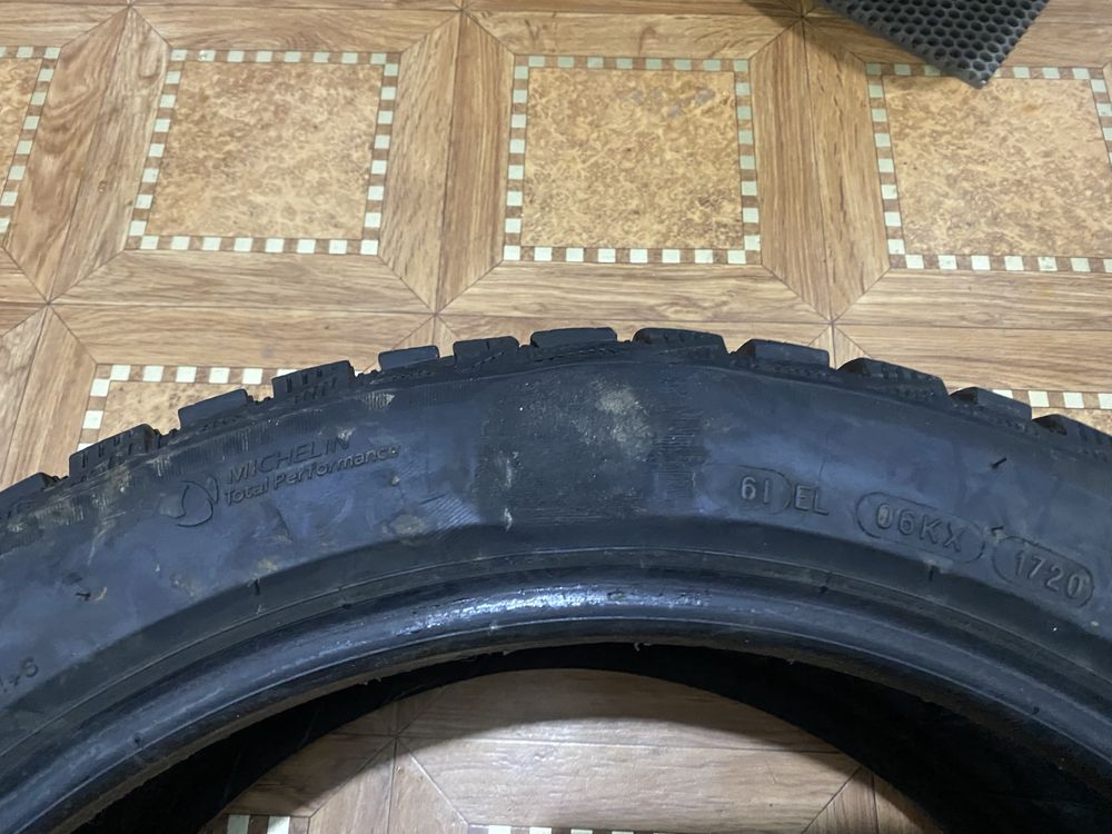 MICHELIN X-Ice North 4 225/45 R18 95Т с шипами