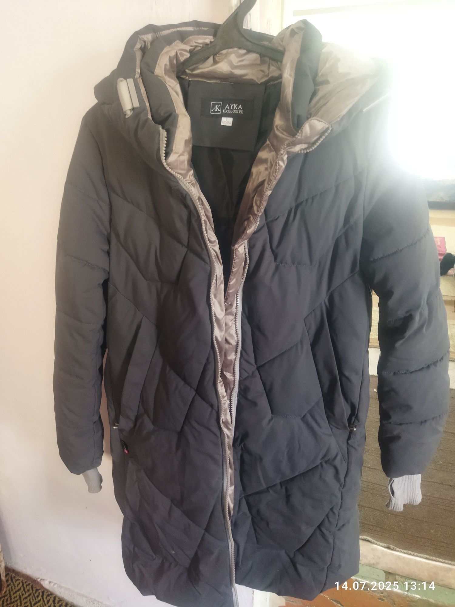 Продам куртки 48р и 46р