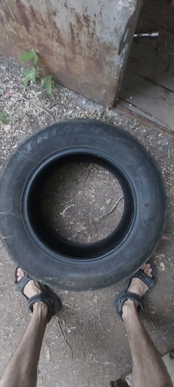 Продам резину 215 65 р16 triangle