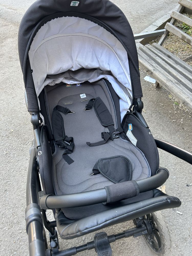 продам коляску Tutis Nanni
