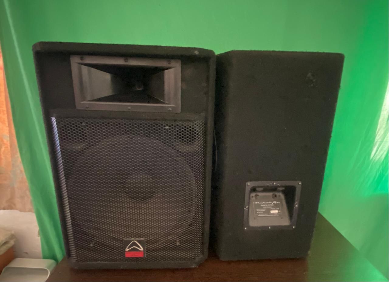Фирменные колонки колонки Wharfedale pro