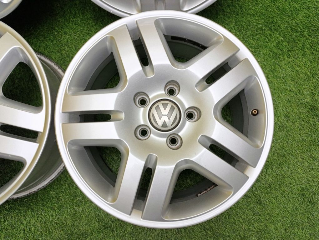 Диски R18 5×130 на Volkswagen и другие.