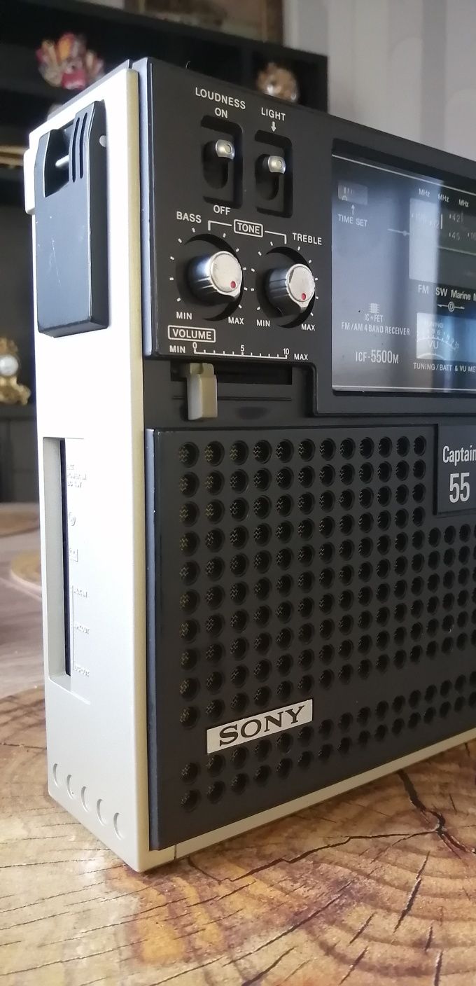 Винтажный транзистор от Sony 1973