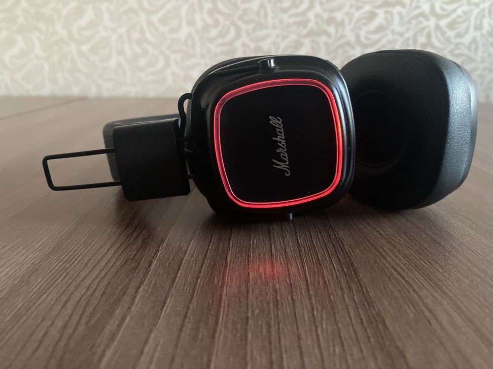 Наушники Marshall