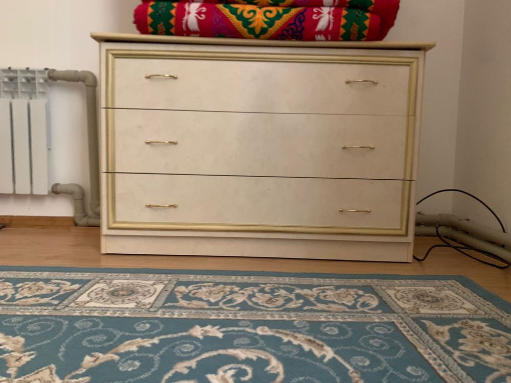Спальный гарнитур