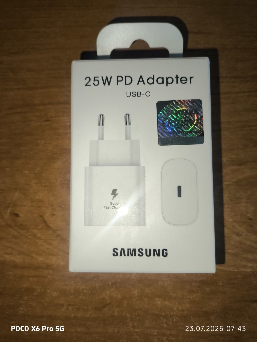 25 w PD Adapter  USB -C   Samsung
