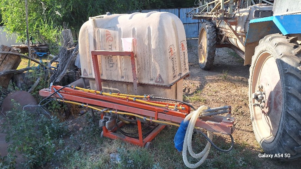 Продам опрыскиватель