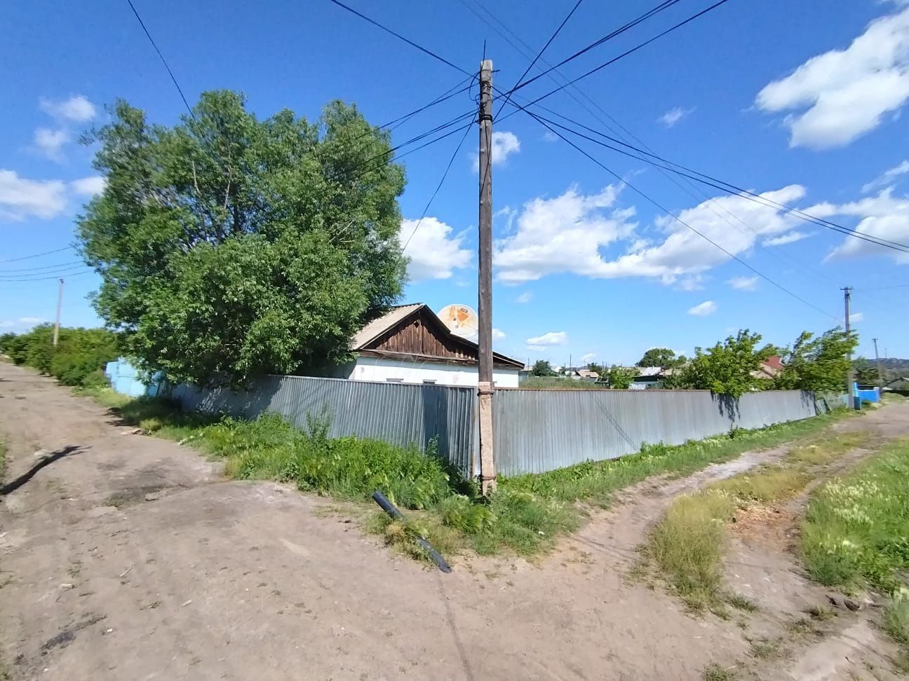 Продам участок с домом.