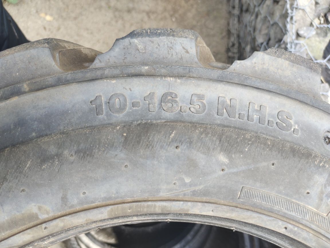 Шины на мини погрузчик 10-16.5