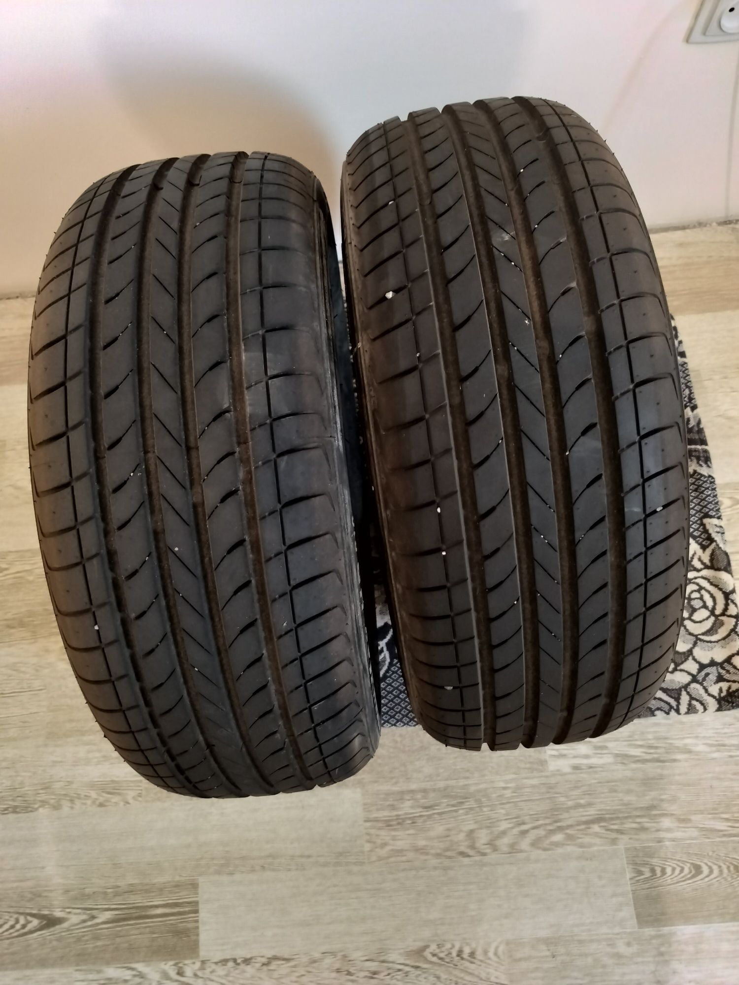 Продам летнюю резину размер 195/55R15