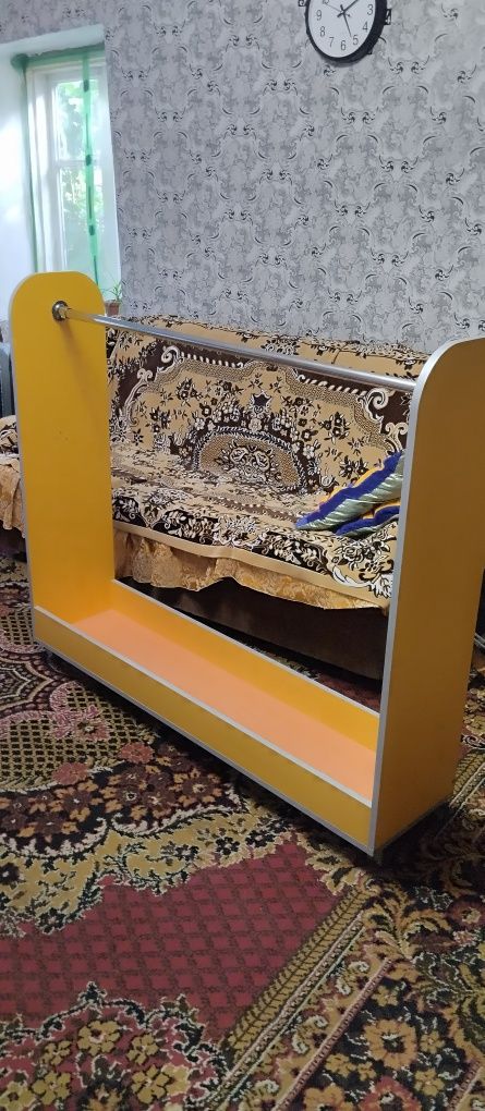 Стоика для одежды