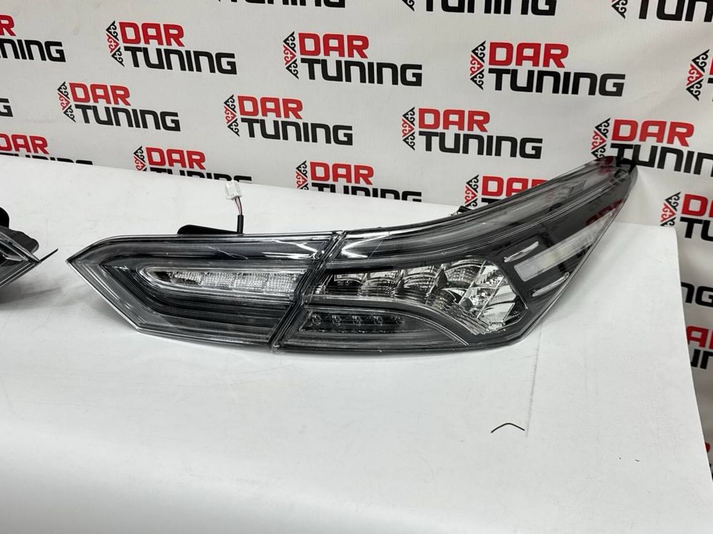 Фонари Toyota Camry 70 black onyx