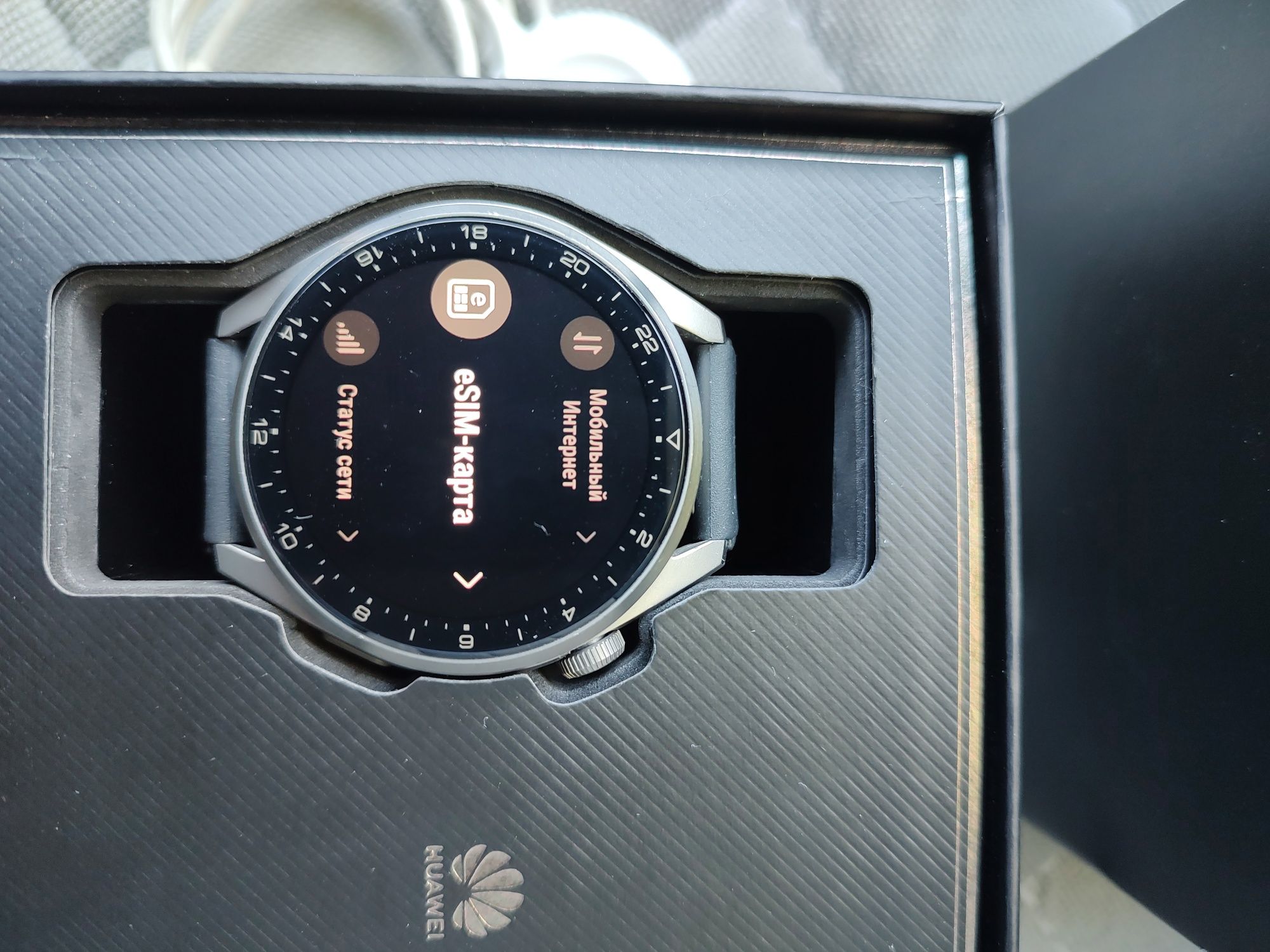 Смарт часы Huawei watch 3 PRO