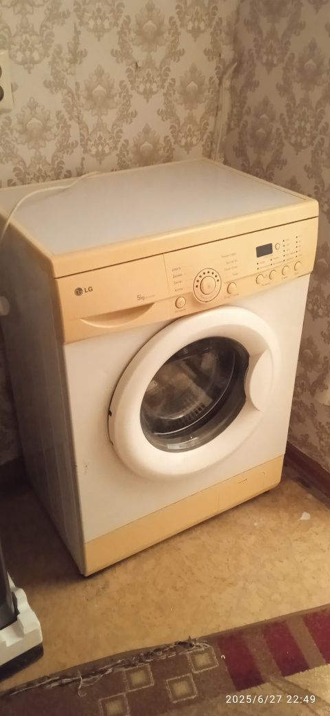 Продам стиральную машину