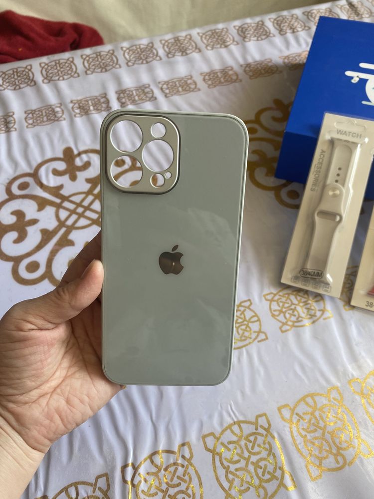 Продам чехлы Айфон 13 про макс. Ремешок Apple Watch