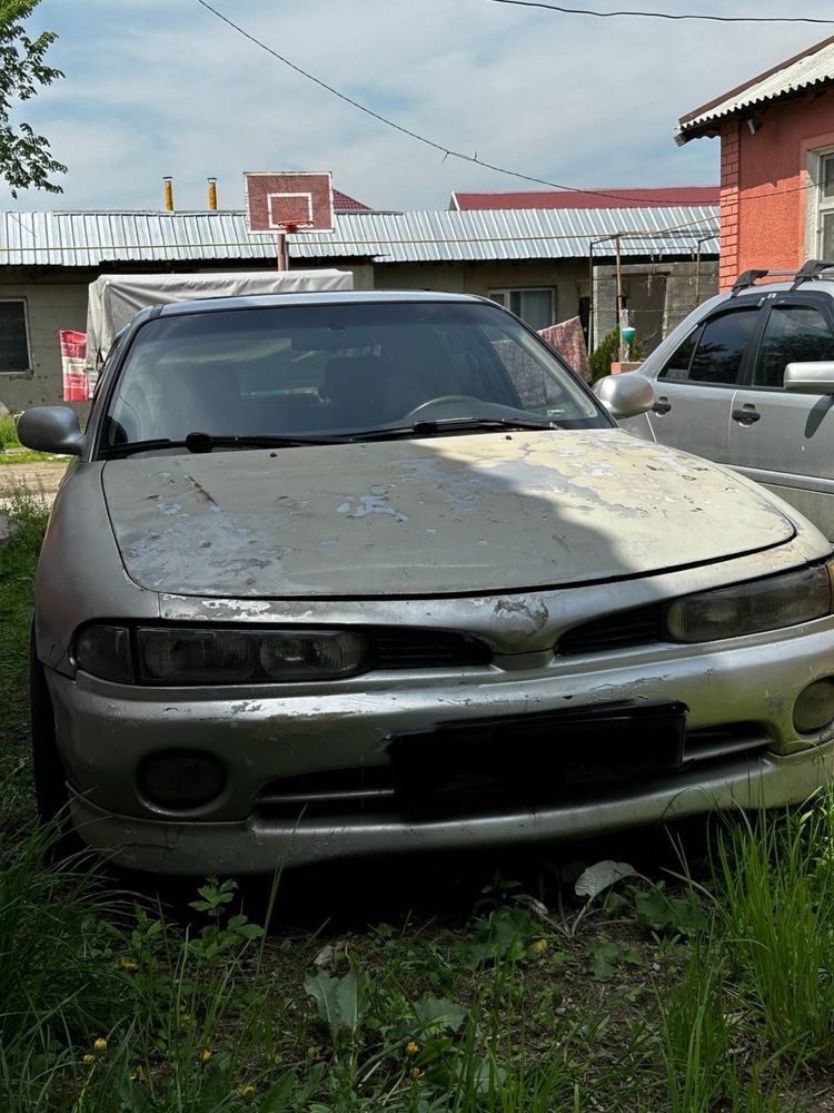 Mitsubishi Galant