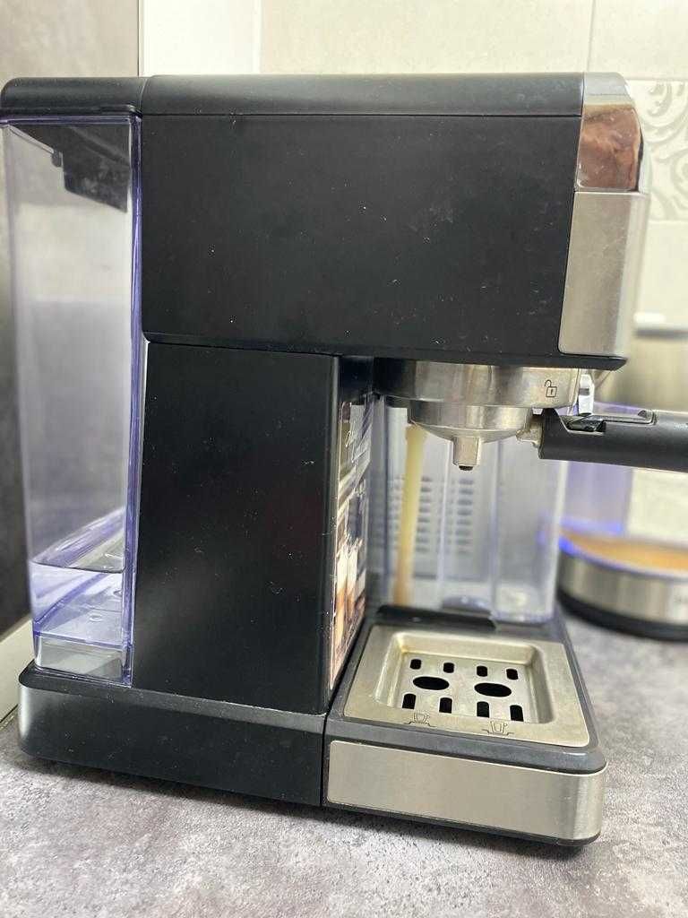 Кофеварка POLARIS PCM 1535E