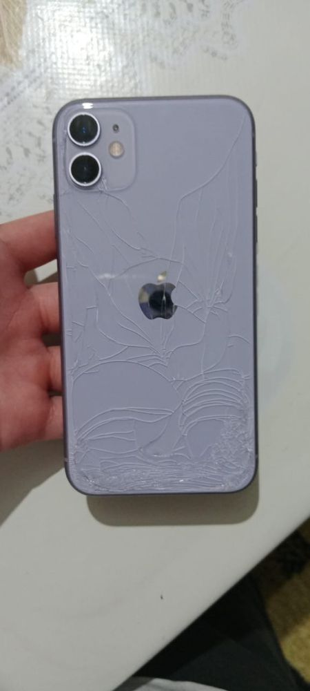 iPhone 11 — 128GB | 100% | Отличное состояние | 79990 тг