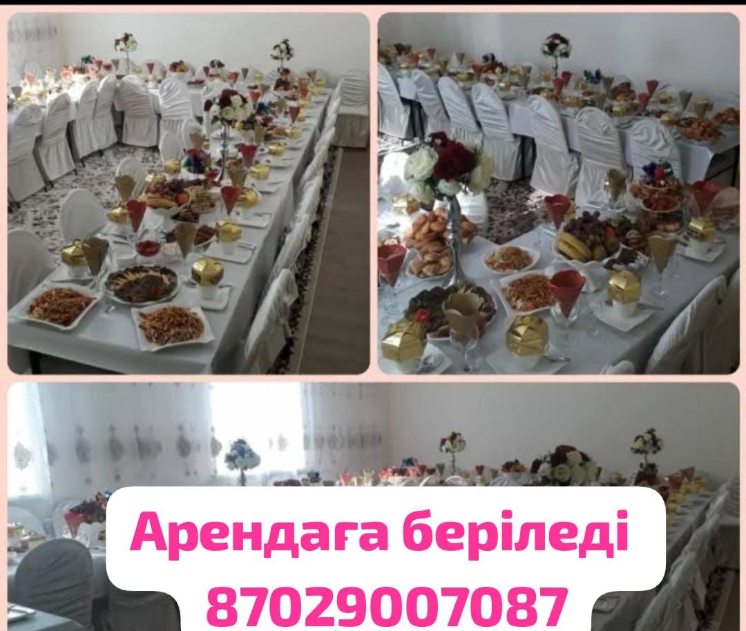 Стол и стуля спосуды, цветы