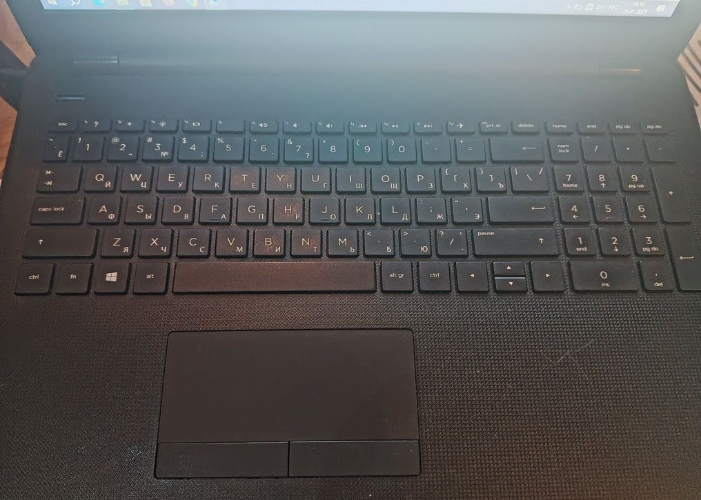 Продам ноутбук hp i3-5005u