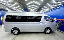 Ищем водителя категории D1 на микроавтобус Toyota Hiace (14 мест)
