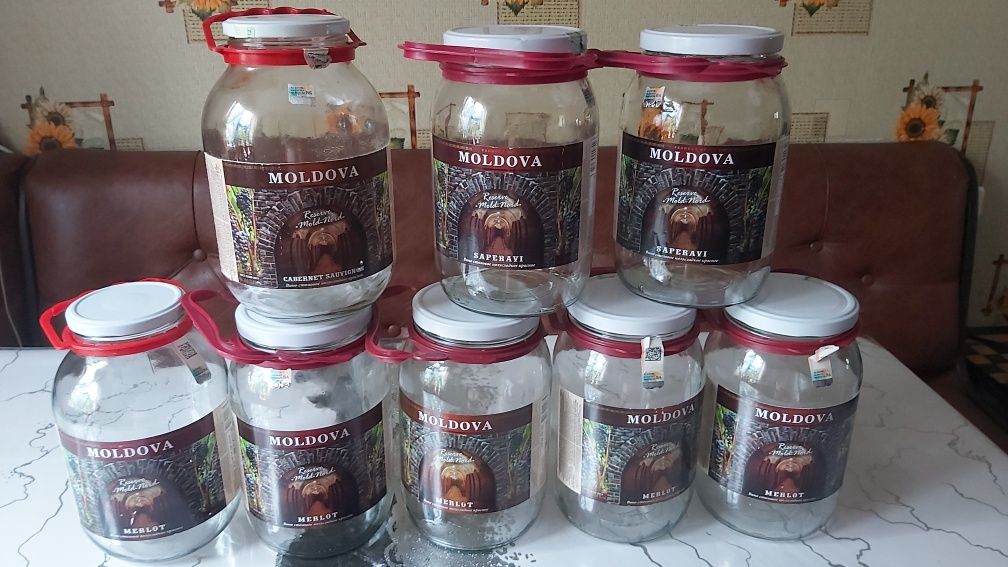 Продам БАНКИ разные