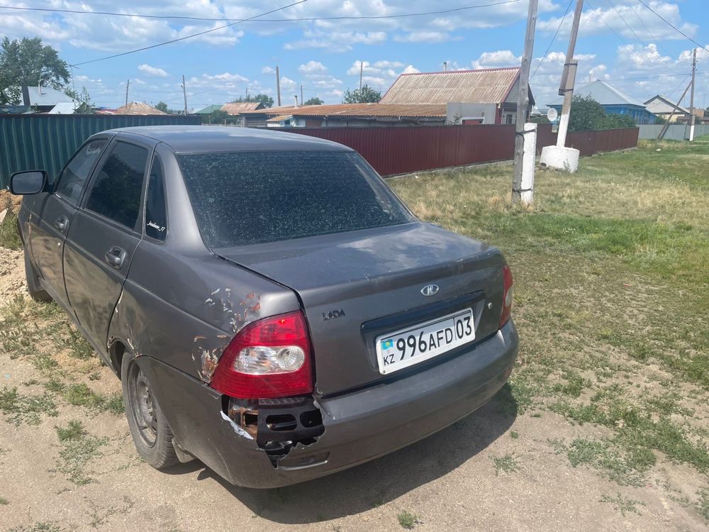Продам приору, 2007 года, цвет серый,есть торг