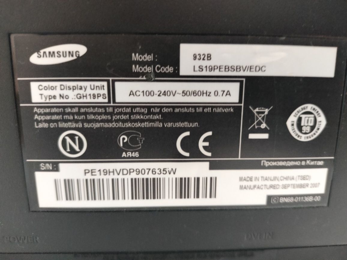 монитор Samsung 932B