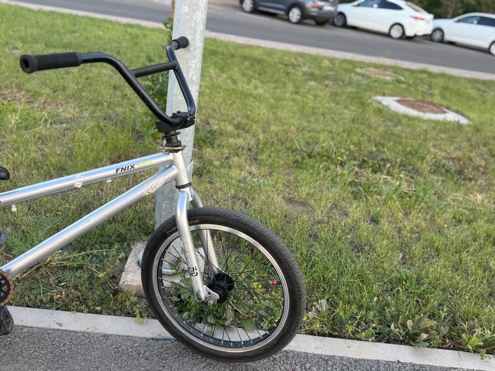 Продаем велосипед BMX FNIX
