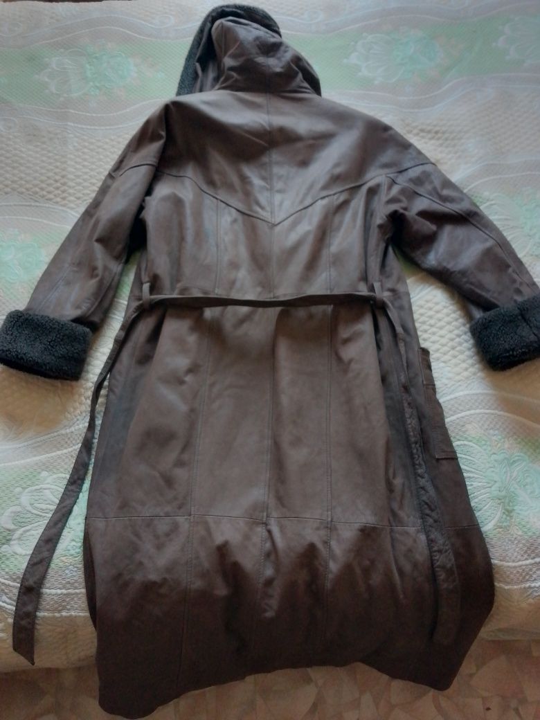 Плащ женский кожаный