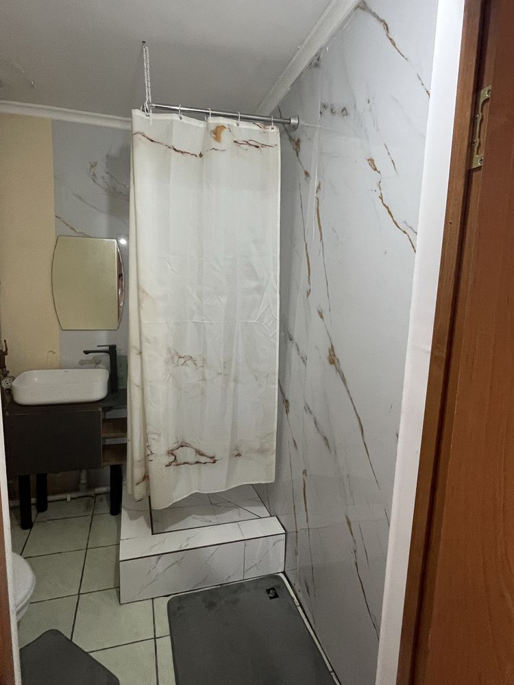 Сдам 1,5 ку Кшт за папа джимом по суточно , по часовой