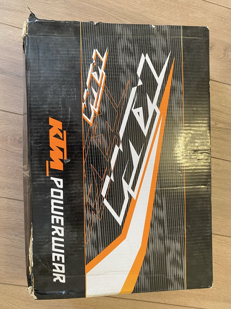 Продам боты Alpinestars коллаборация с КТМ. Состояние новое