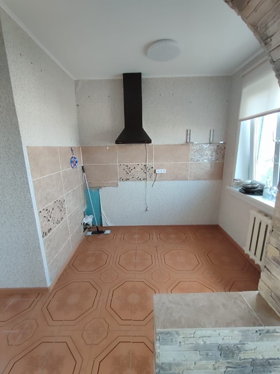 Продам 2 х комн . 5 -27,  5 этаж.