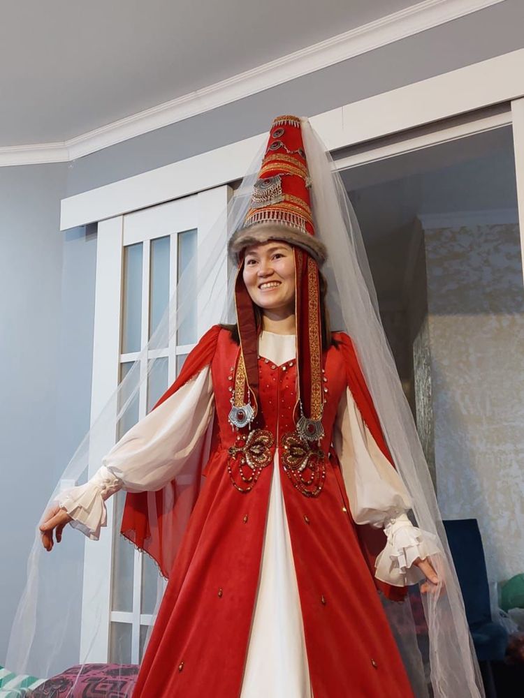 Этно стильдегі сәукеле. Саукеле. Қыз ұзатуға