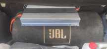 Продам Сабуфер JBL С усилителям