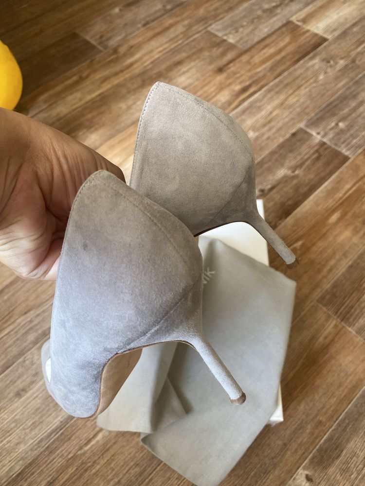 Фирменные женские туфли Manolo Blahnik