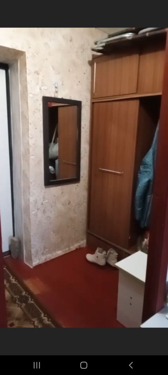 Продам квартиру .