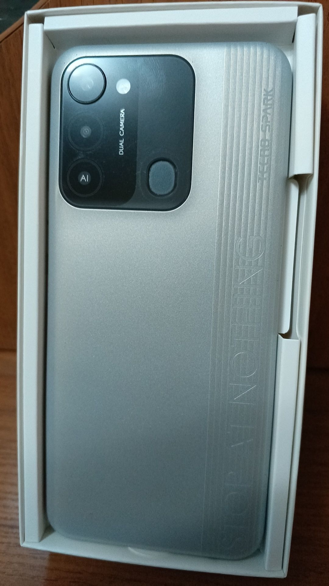 Смартфон Tecno Spark 8c. В отличном состоянии. Б.у