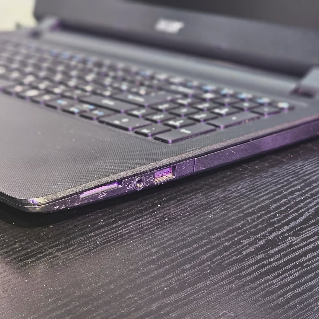 Ноутбук Acer / в отличном состоянии