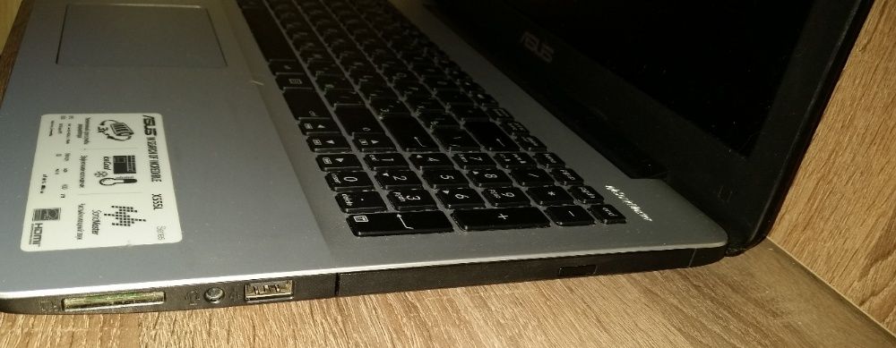 ноутбук Asus + беспроводная мышка