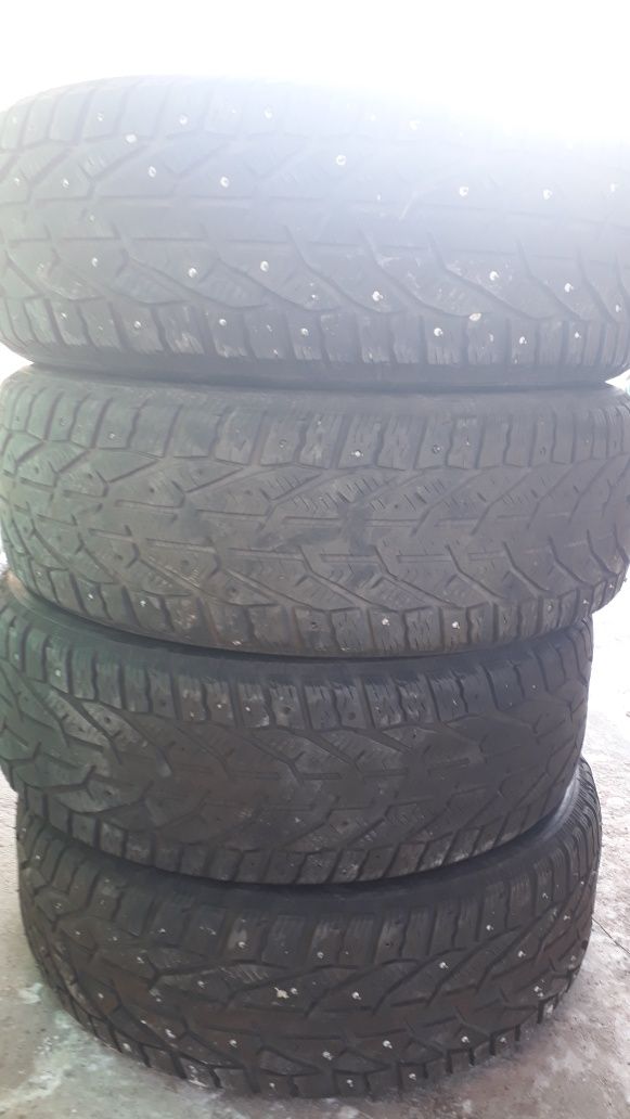 Продам резина 205/55 R 16