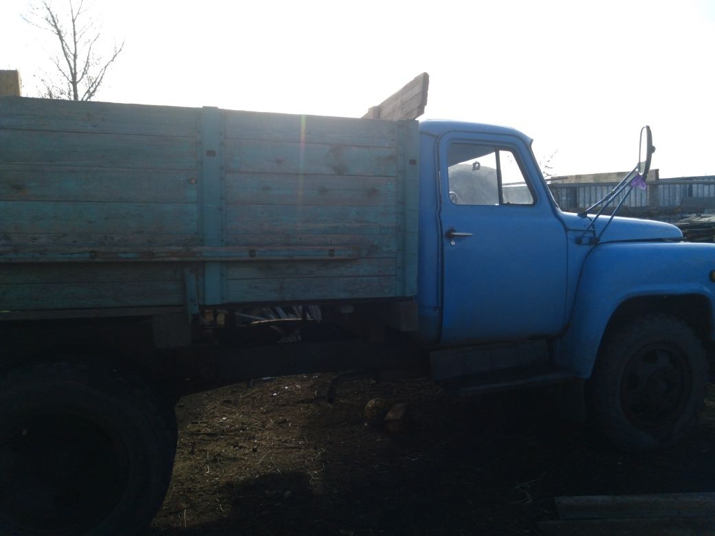Продам газ-52 бортовой в хорошем состоянии