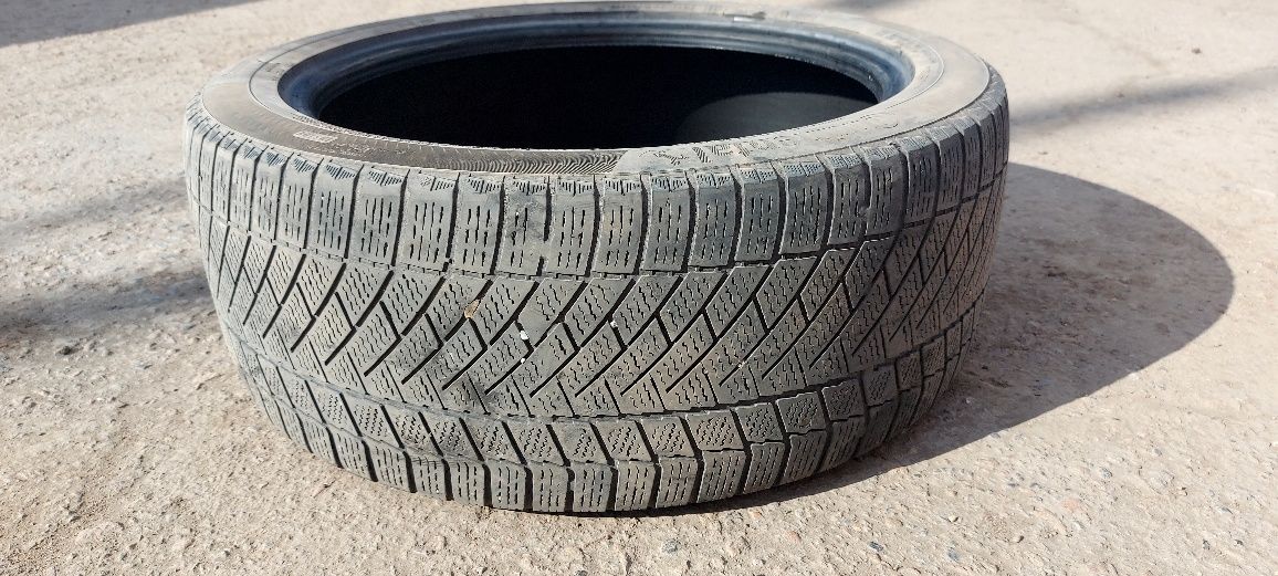 Шины 245/45/19 всесезнные