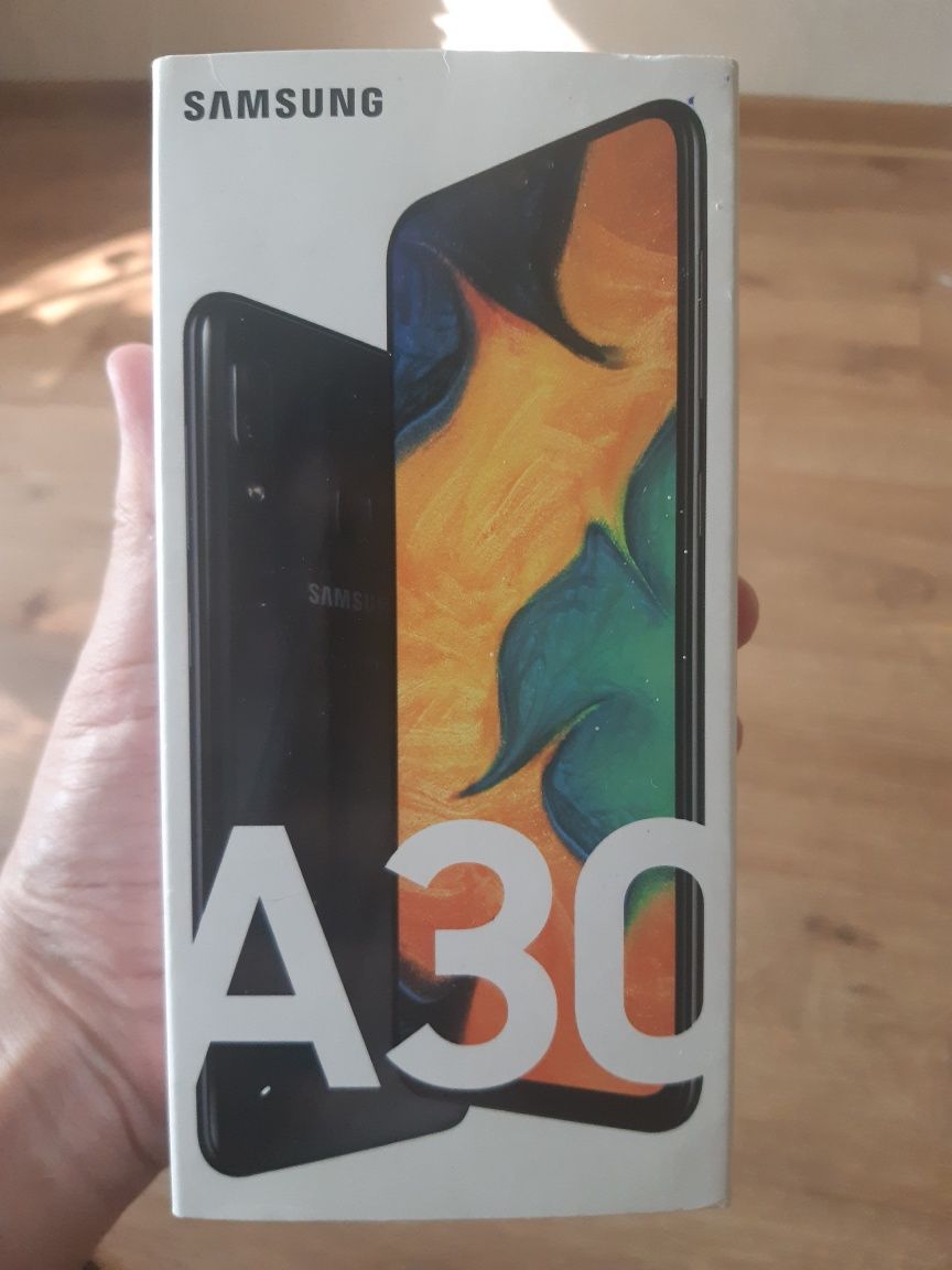 Продам смартфон galaxy A30. Нет торга! Память 32Gb